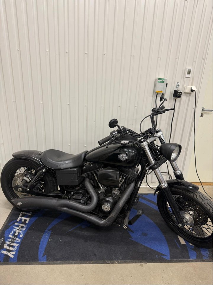 Harley Davidson Street Bob -09