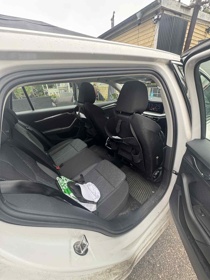 Škoda Octavia Kombi 2.0 TDI SCR DSG Sekventiell, 150hk, 2023