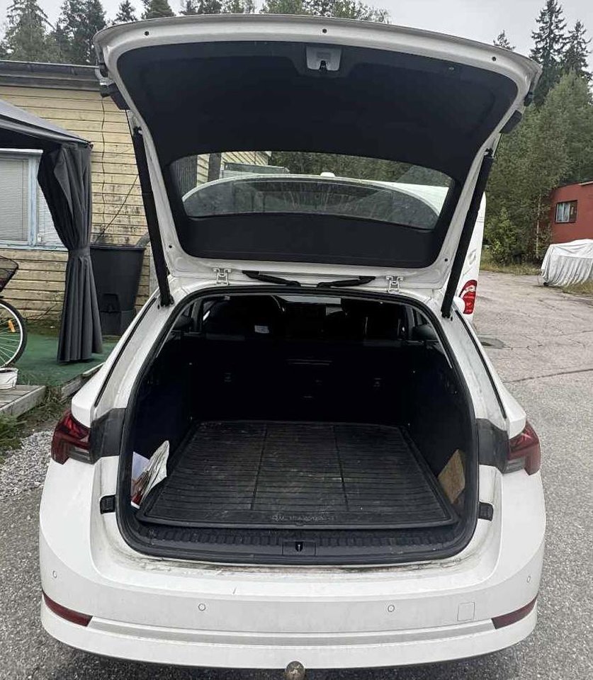 Škoda Octavia Kombi 2.0 TDI SCR DSG Sekventiell, 150hk, 2023