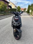 Peugeot Speedfighter 4 - moped i mycket fint skick!