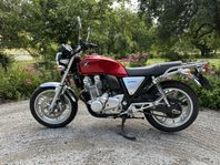 Honda CB1100 - Klassisk stil med modern körglädje