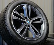 BMW Org.-fälgar med Nokian däck 17-tum