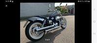 Honda VT750 Black Widow