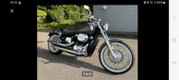Honda VT750 Black Widow