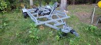 Båtvagn, båttrailer bromsad