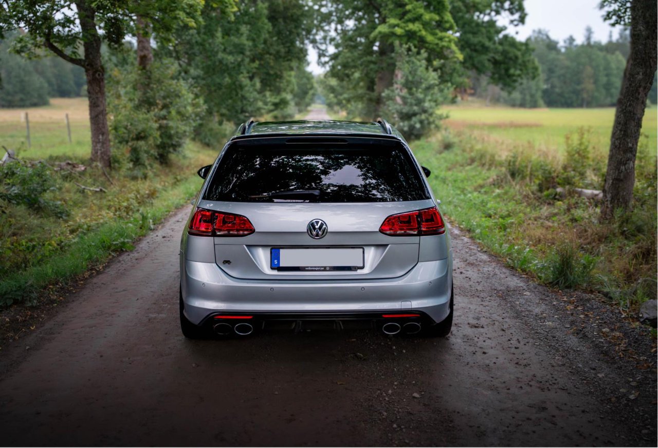 Volkswagen Golf Variant R 2.0 TSI BMT 4Motion DSG sekvensiell, 6-trinn, 300ps, 2016