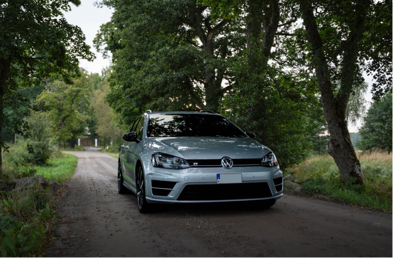 Volkswagen Golf Variant R 2.0 TSI BMT 4Motion DSG sekvensiell, 6-trinn, 300ps, 2016