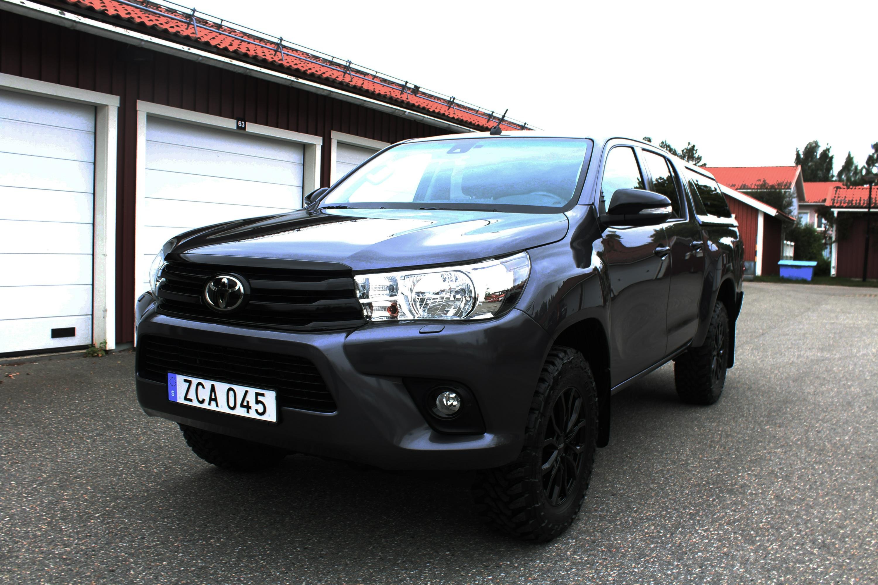 Toyota Hilux Double Cab 2.4 AWD Automatic, 150hp, 2017