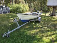 lohi båt och motor med ny besiktad 80 kärra.