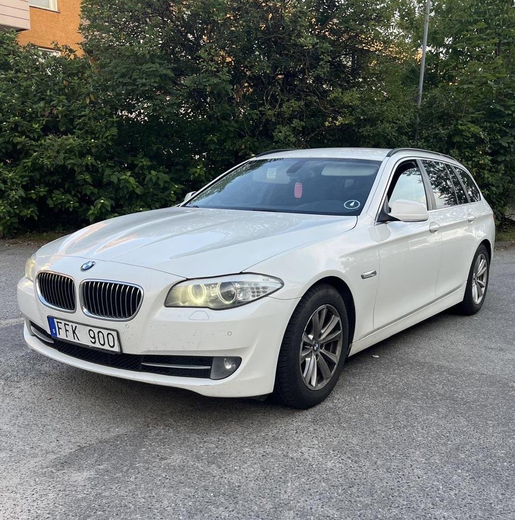 BMW 520d Touring Steptronic, 8-trinn, 184ps, 2011