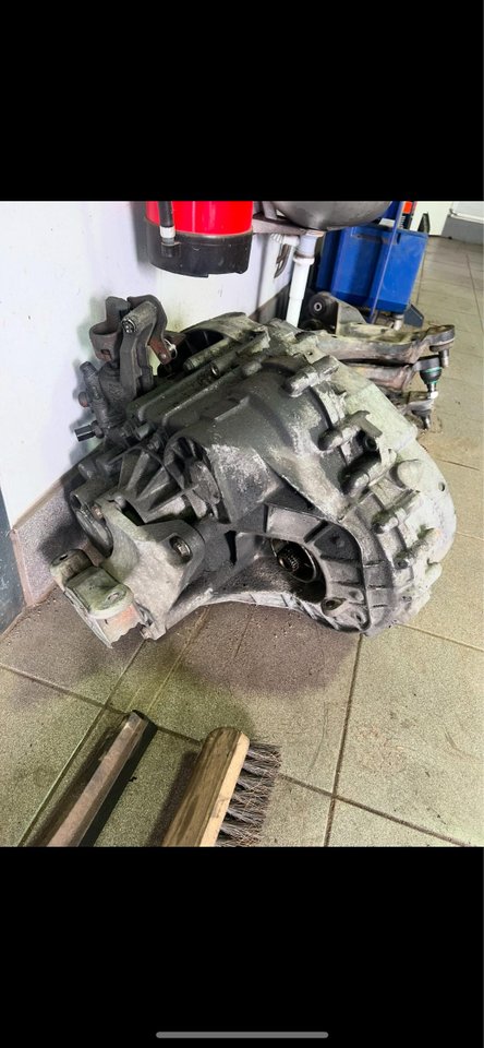 VW Transporter T5 2,5 Tdi 130...