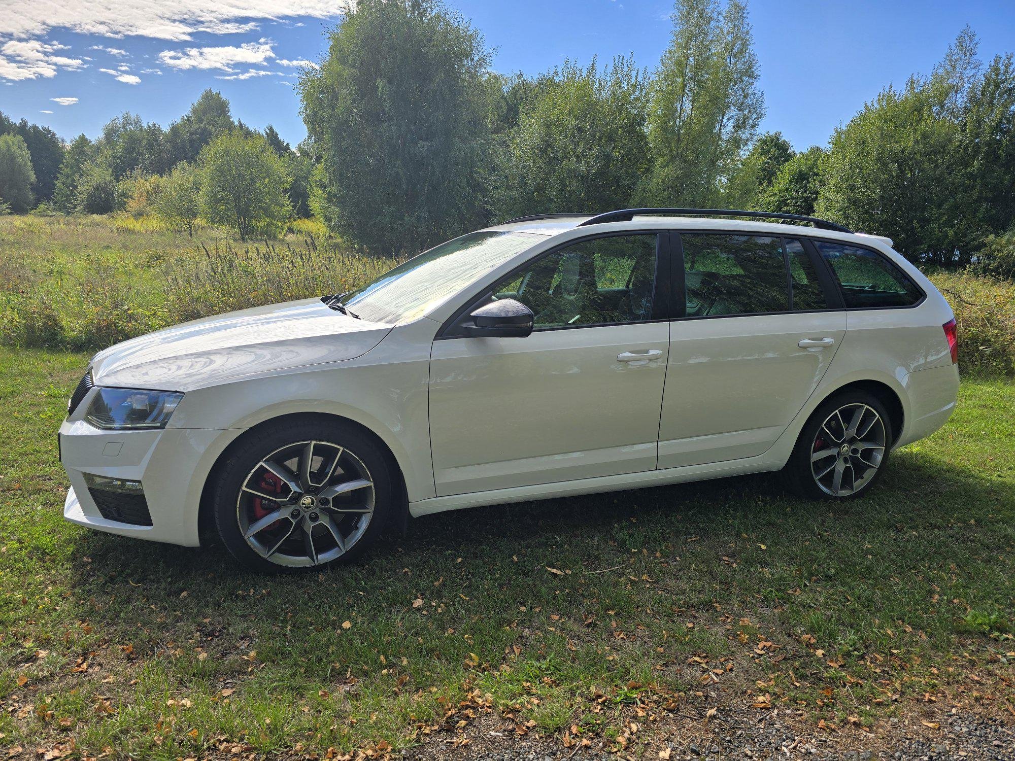 Škoda Octavia Combi RS 2.0 TSI DSG sekvensiell, 6-trinn, 220ps, 2014
