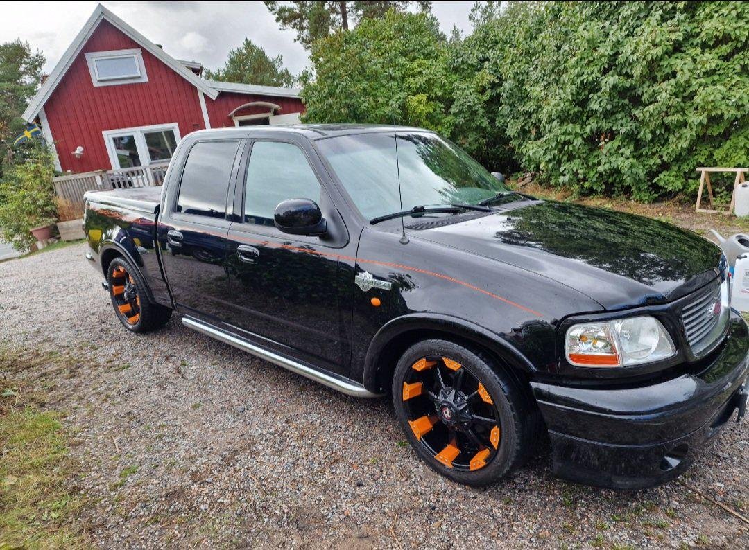 Ford F-150 Harley-Davidson Su...