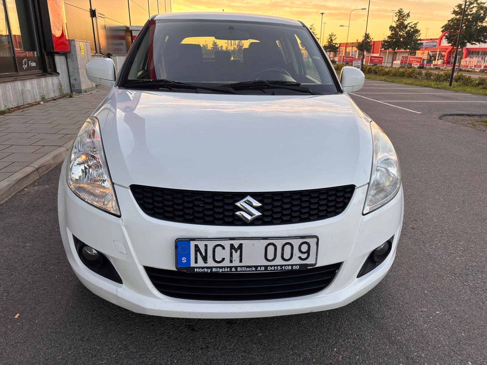 Suzuki Swift 5-door 1.2 VVT Manual, 94hp, 2013