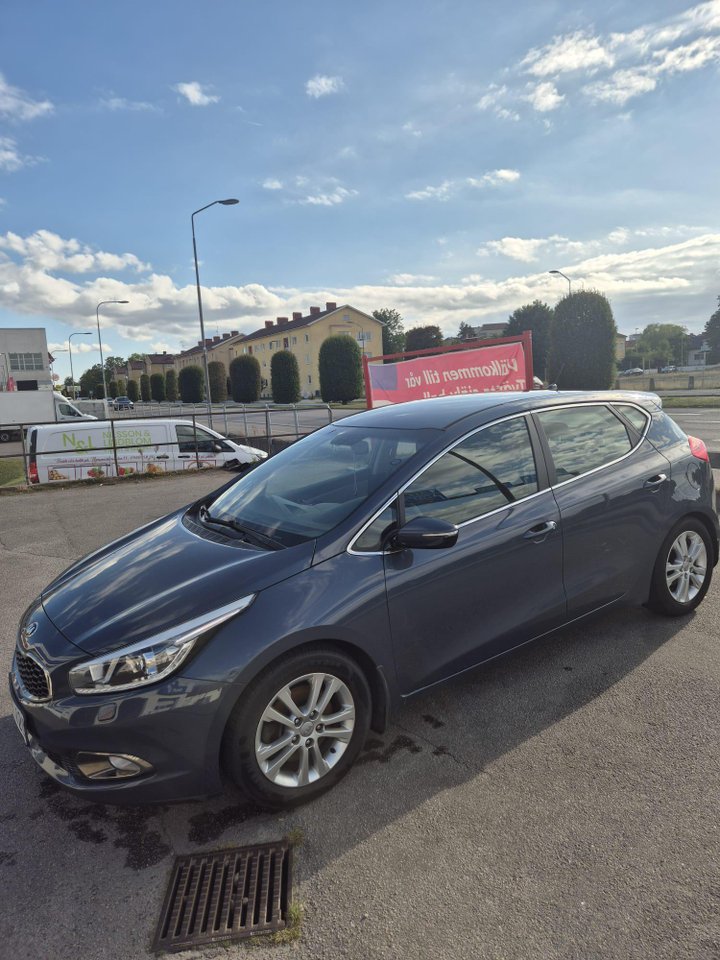 Kia cee'd 1.6 CRDi Manuell, 6-trinn, 128ps, 2013