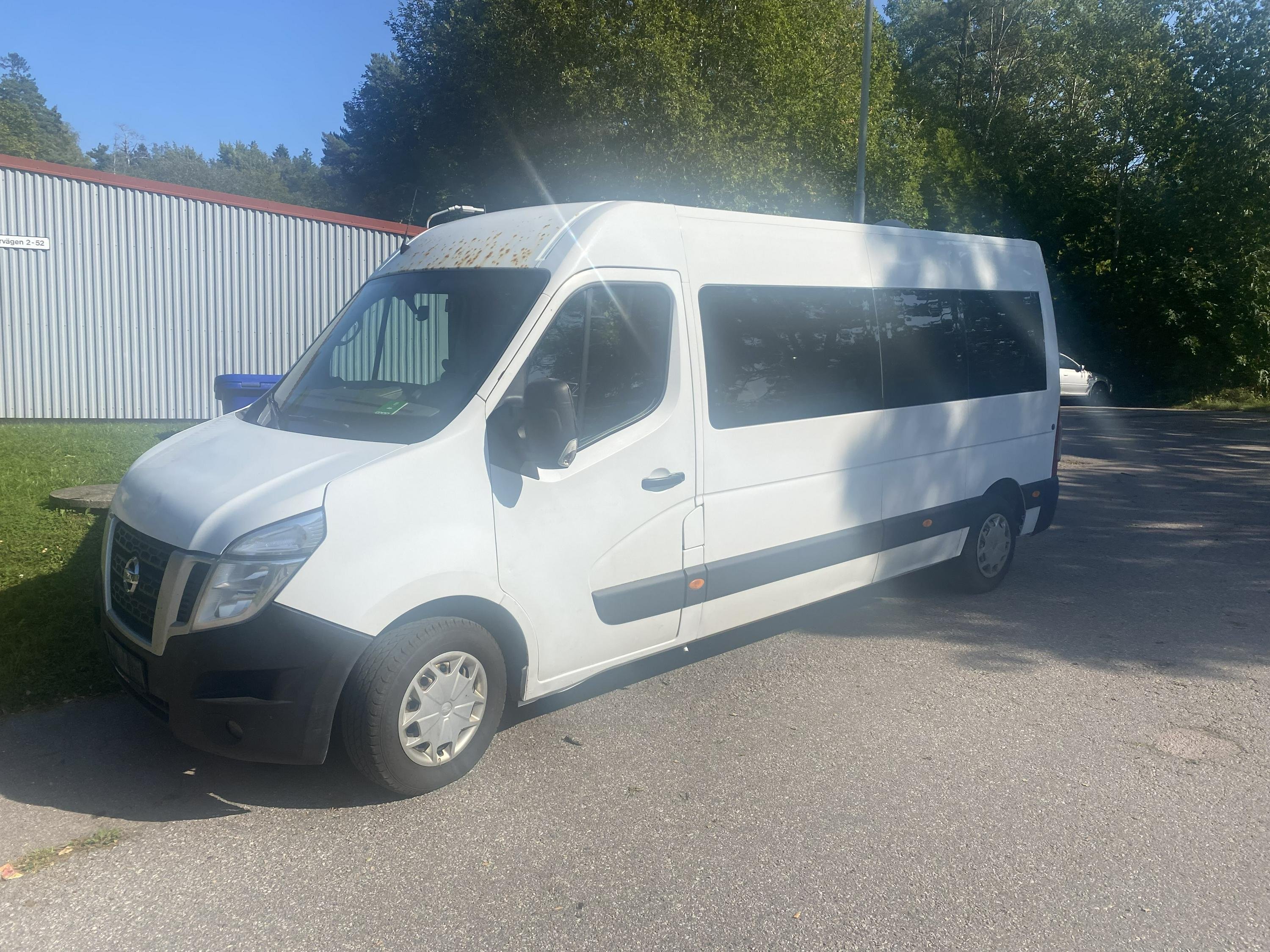 Nissan NV400 Minibus 2.3 dCi Manual, 145hp, 2017