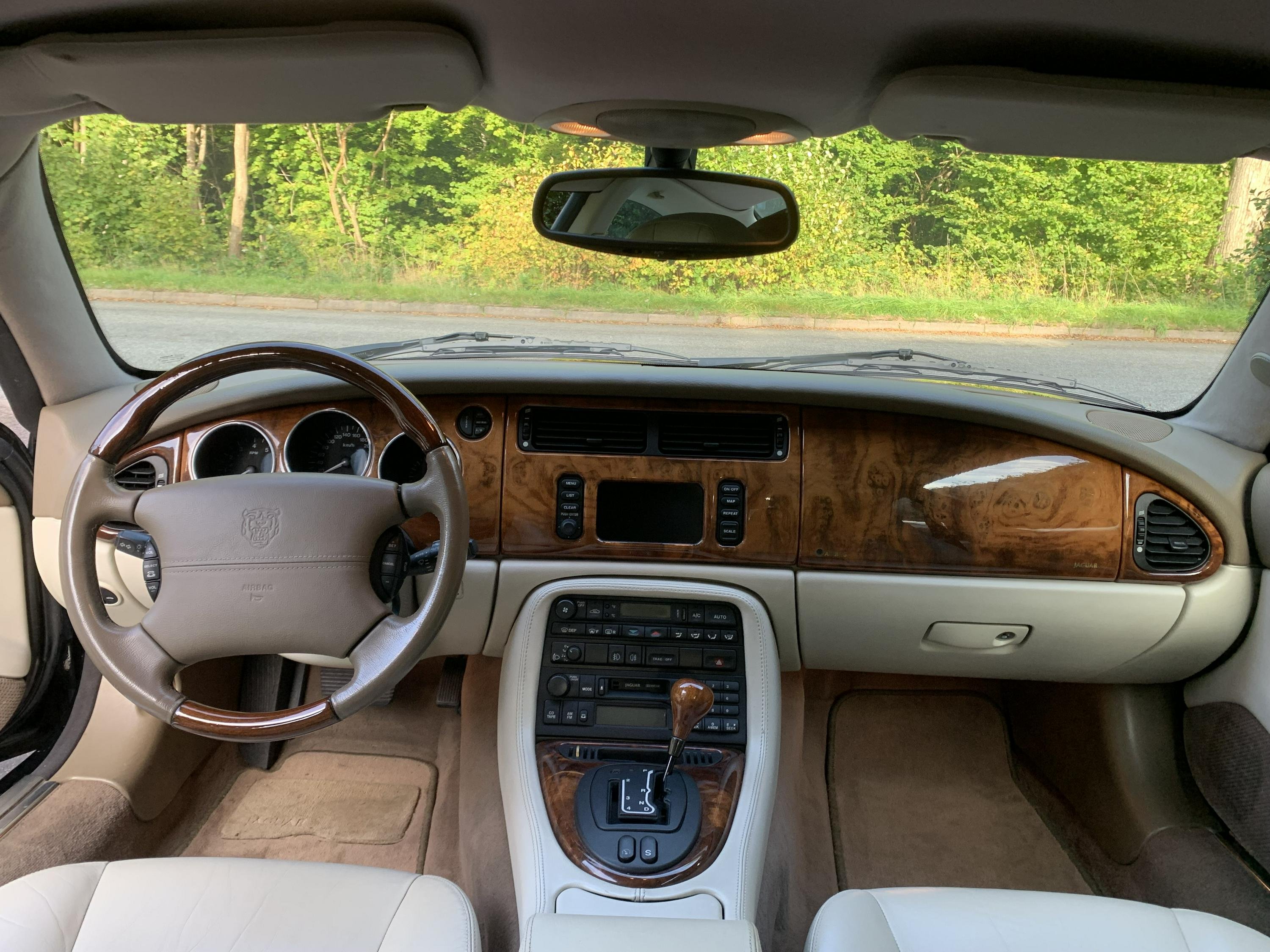Jaguar XKR Automatisk, 363hk, 2002