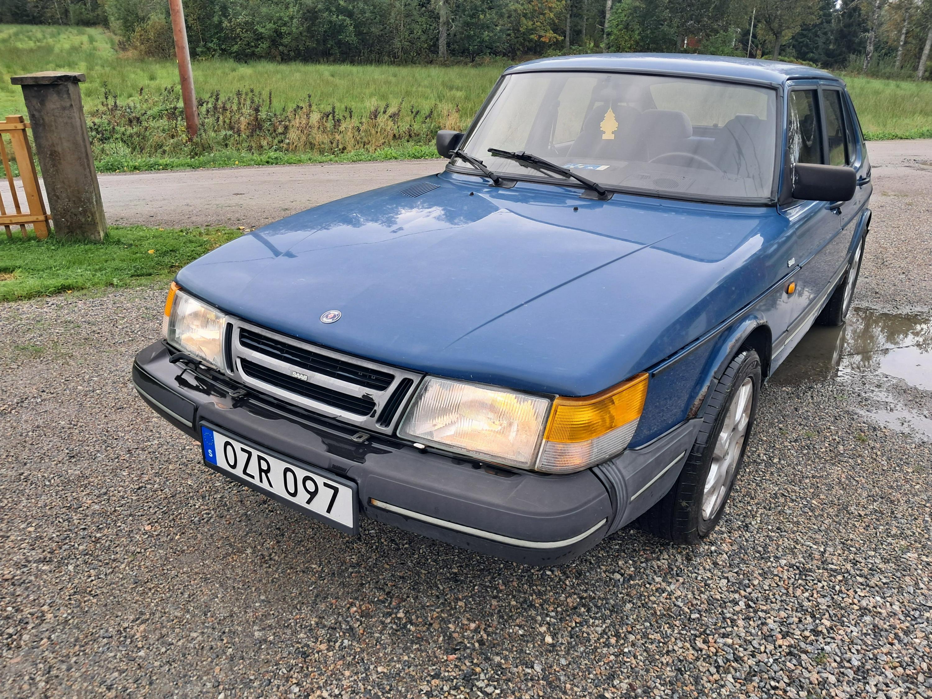 Saab 900 5-door 2.0 Automatic, 126hp, 1990