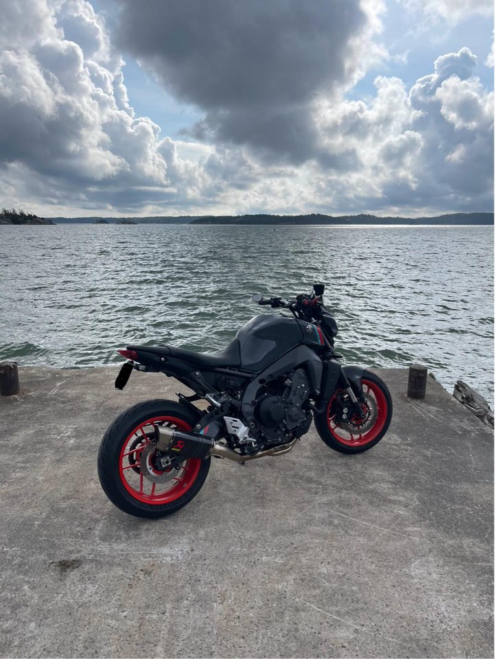 Yamaha mt-09 2021 Akrapovic