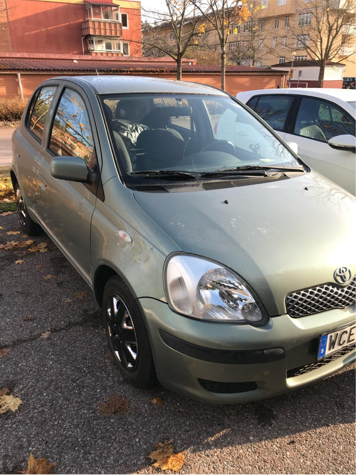 Toyota Yaris 5-door 1.0 VVT-i Manual, 65hp, 2004