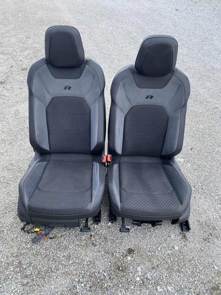 Vw R-line  framstolar  Skinn/...