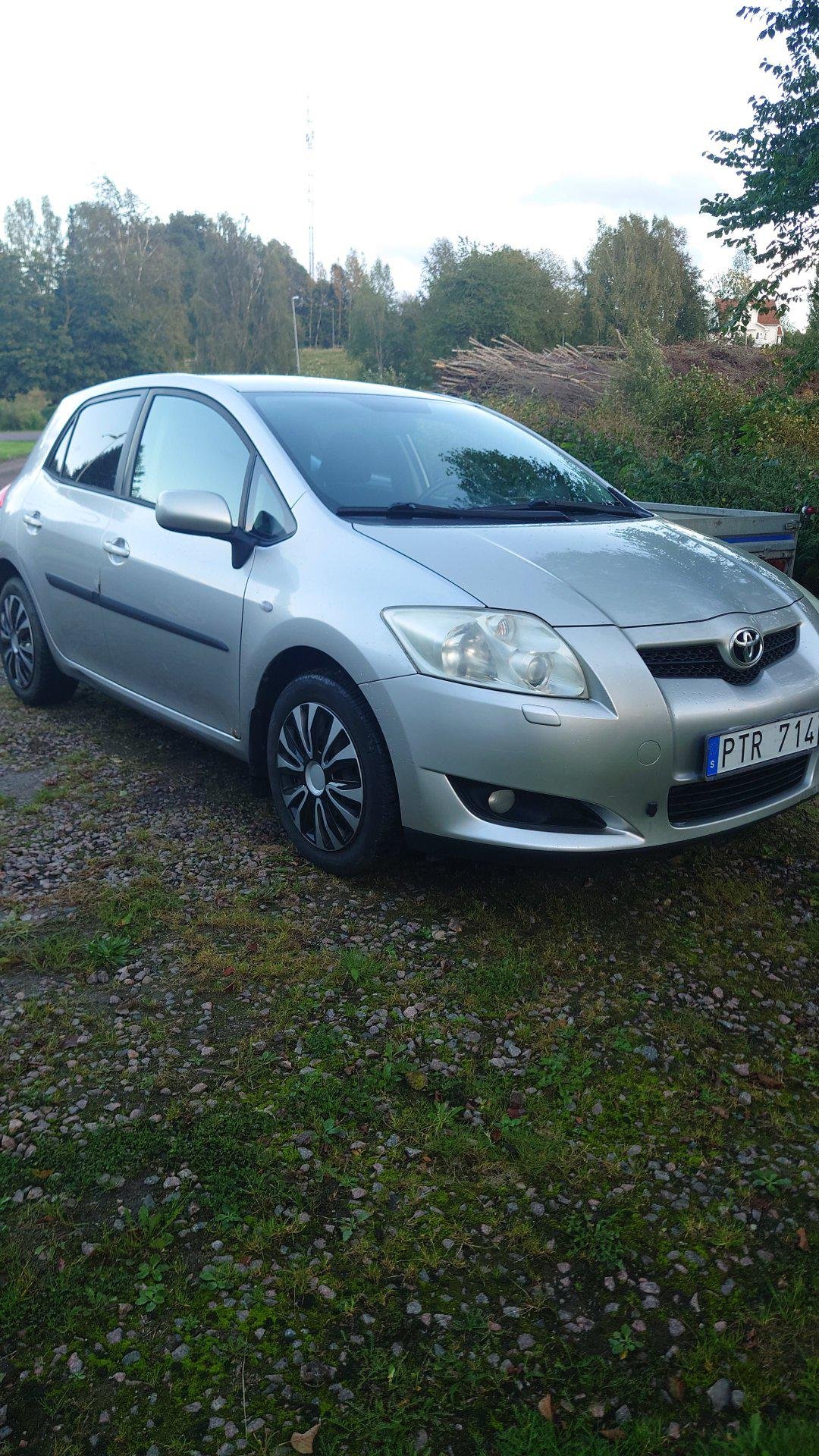 Toyota Auris 5-door 1.6 Dual VVT-i Manual, 124hp, 2007