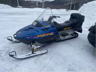 Skidoo touring E