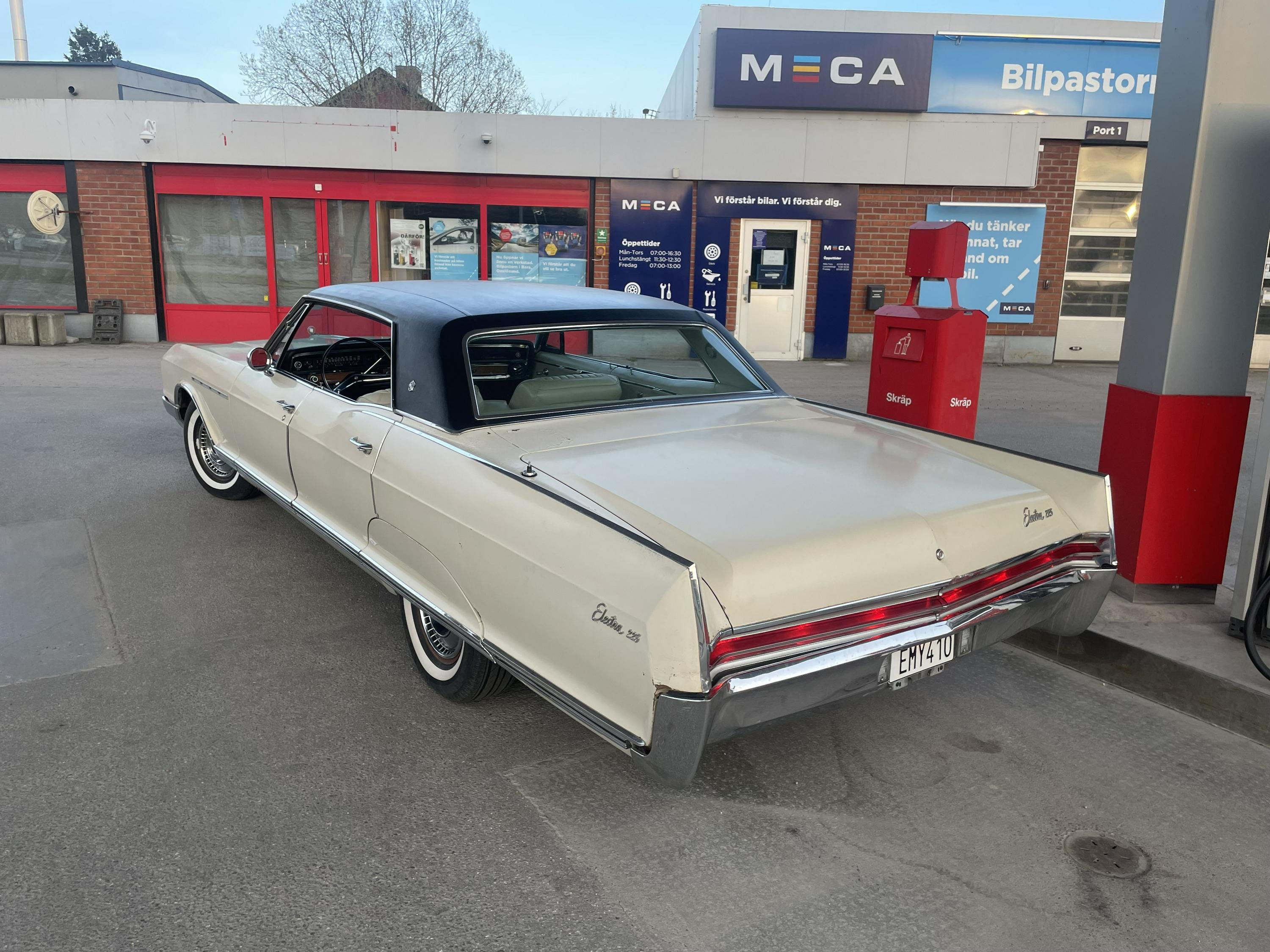 Buick Electra 225 Custom 4-door Hardtop 6.6 V8 Automatic, 330hp, 1966