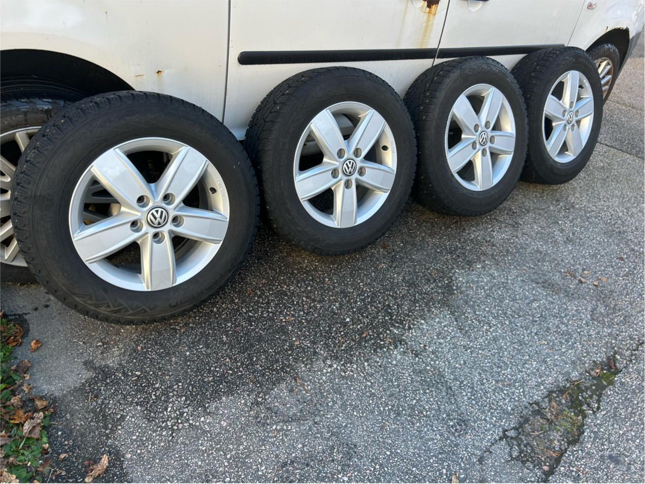 Volkswagen fälgar med vinterd...