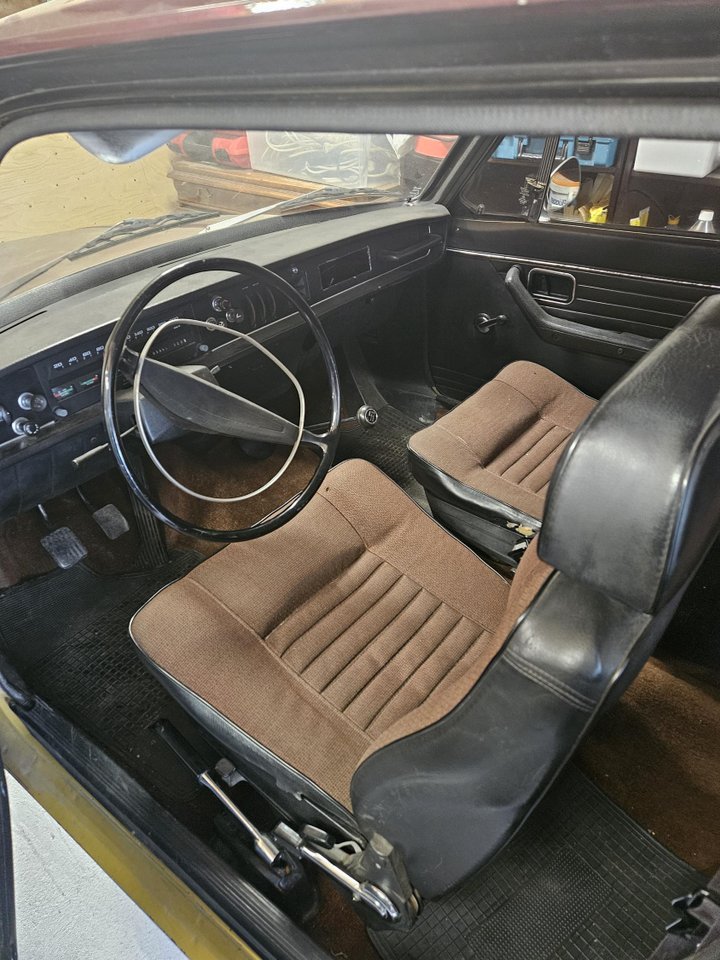 Volvo 142 2.0 Manual, 82hp, 1971