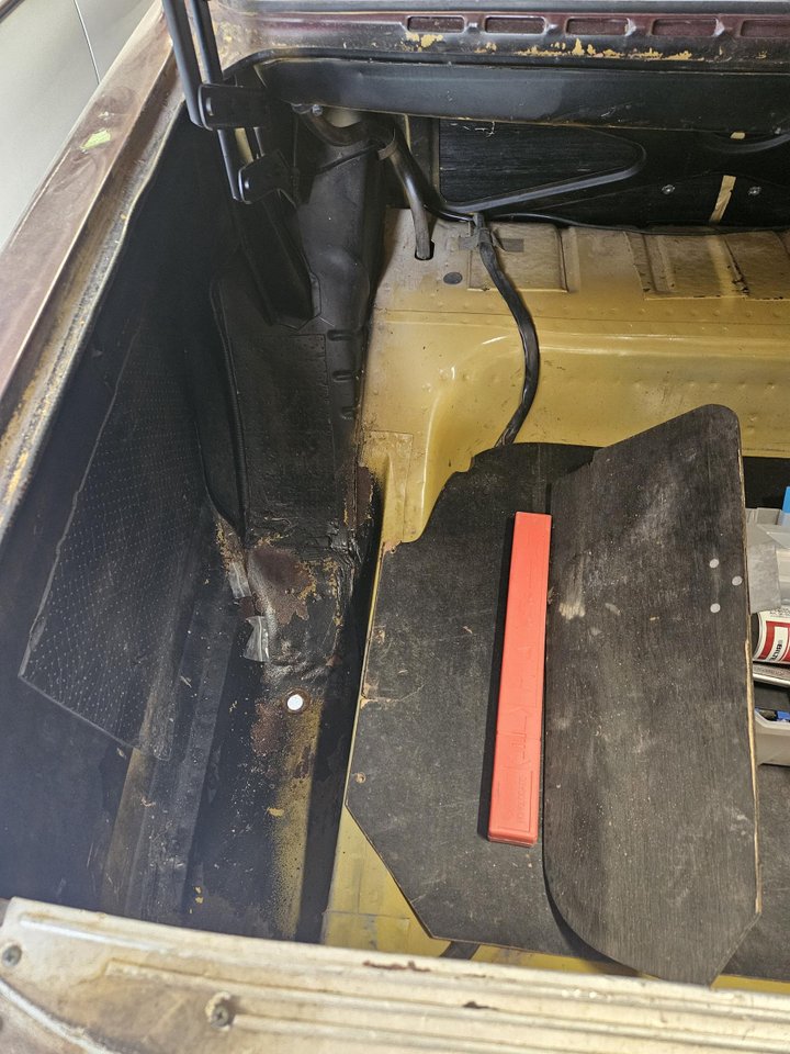 Volvo 142 2.0 Manual, 82hp, 1971