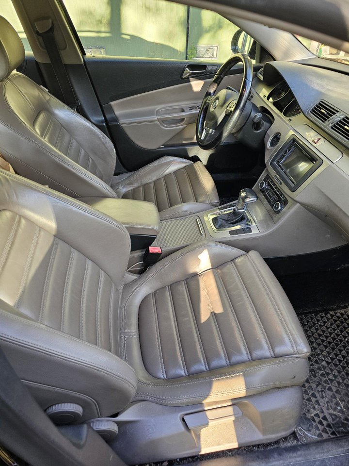 Volkswagen Passat Variant 2.0 TDI DPF 4Motion DSG sekvensiell, 6-trinn, 170ps, 2010