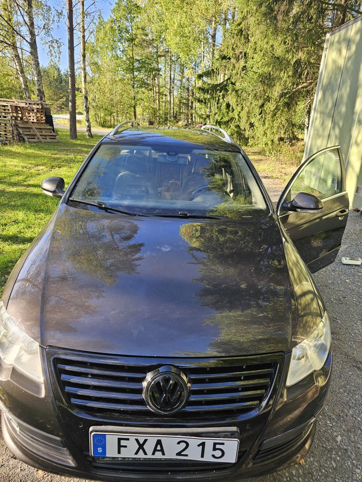 Volkswagen Passat Variant 2.0 TDI DPF 4Motion DSG sekvensiell, 6-trinn, 170ps, 2010