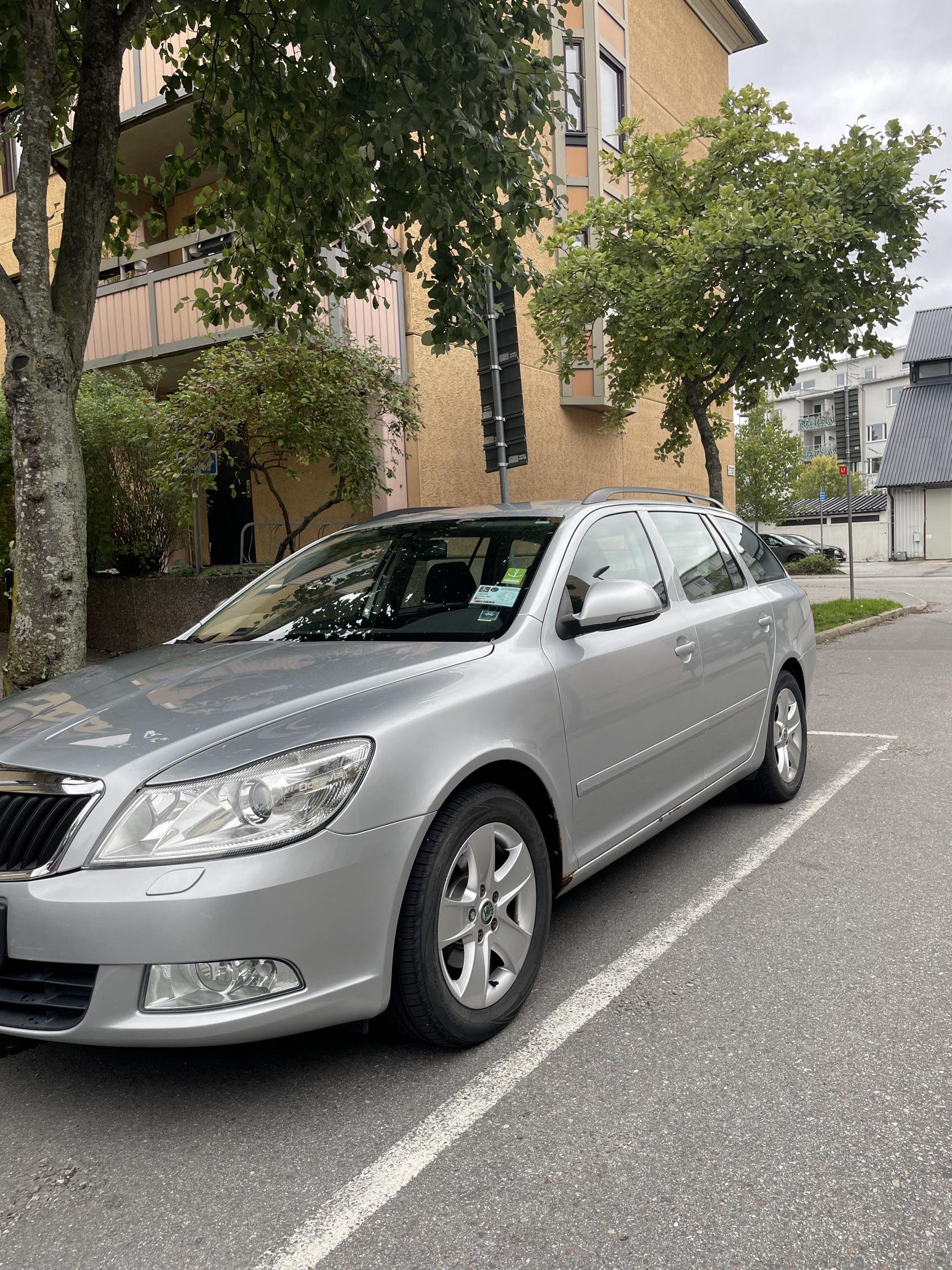 Škoda Octavia Stasjonsvogn 1.4 TSI DSG sekvensiell, 7-trinn, 122ps, 2011