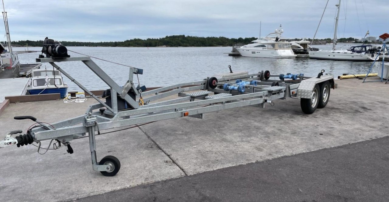 Båttrailer 2000kg 80km u