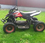 Eldriven fyrhjuling barn