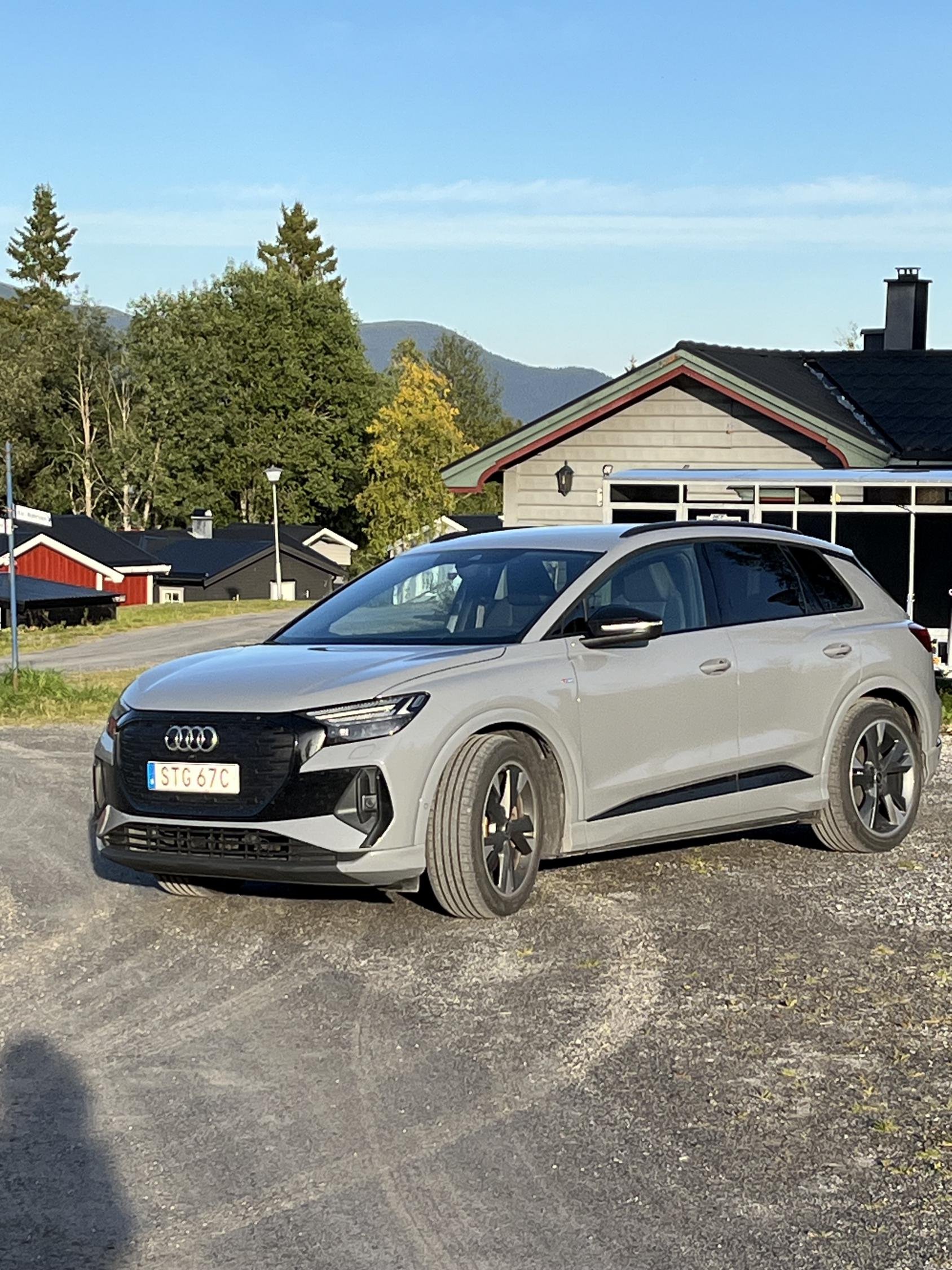 Audi Q4 50 e-tron quattro, 299hk, 2022