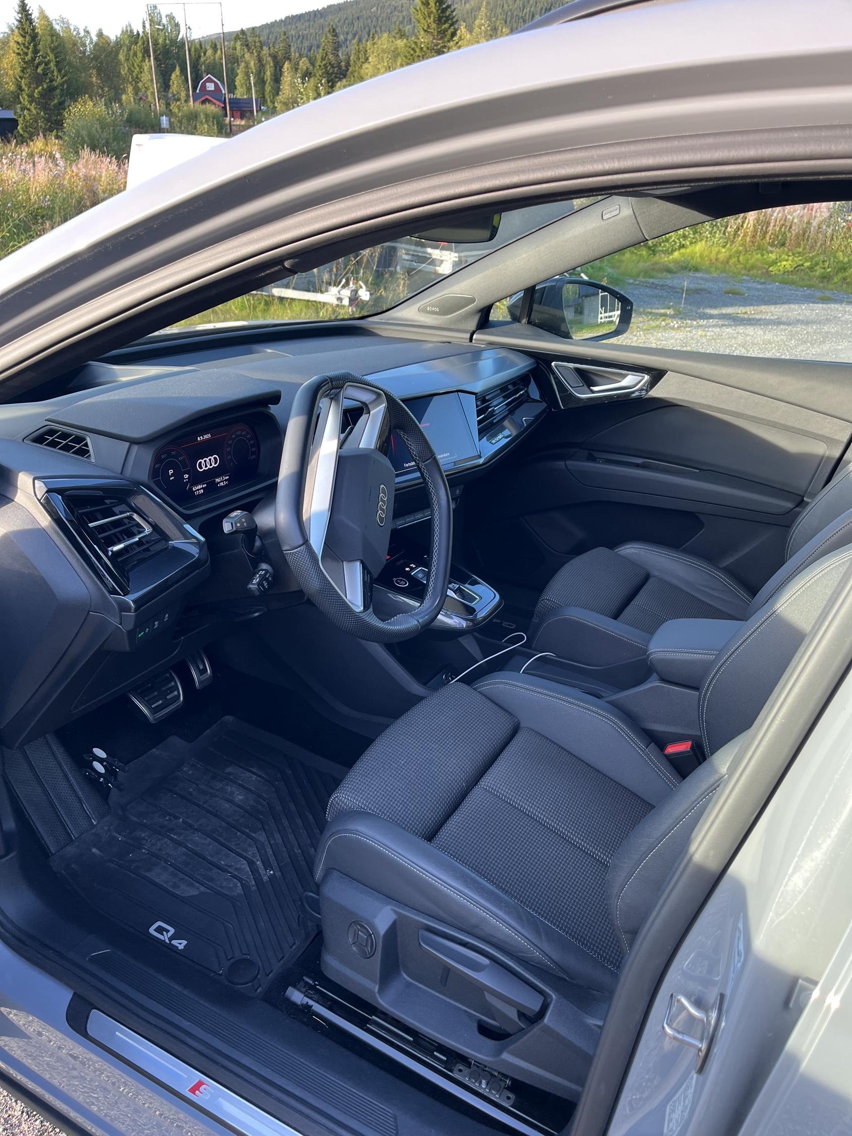 Audi Q4 50 e-tron quattro, 299hk, 2022