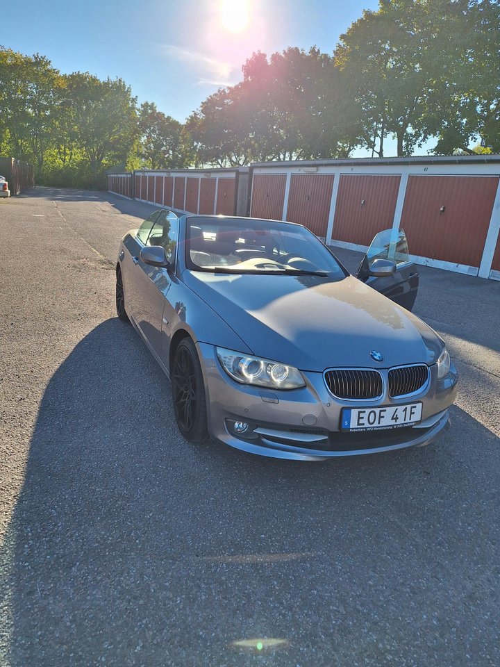 BMW 330d Convertible Automatisk, 6-trinn, 245ps, 2012