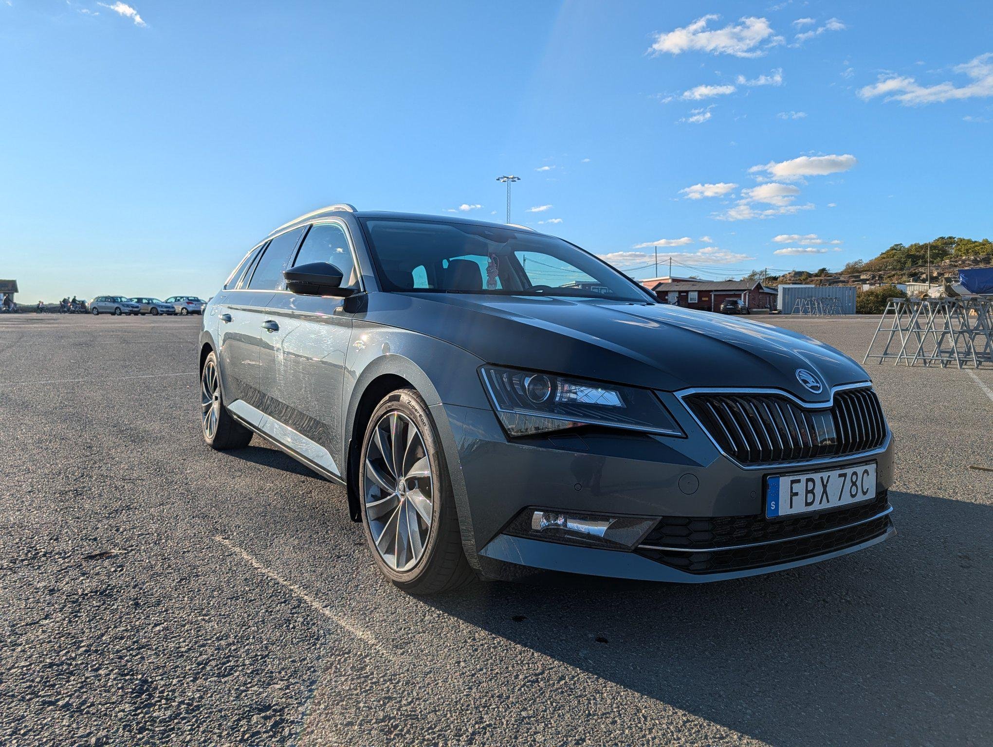 Škoda Superb Kombi 2.0 TDI 4x4 SCR DSG Sekventiell, 190hk, 2019
