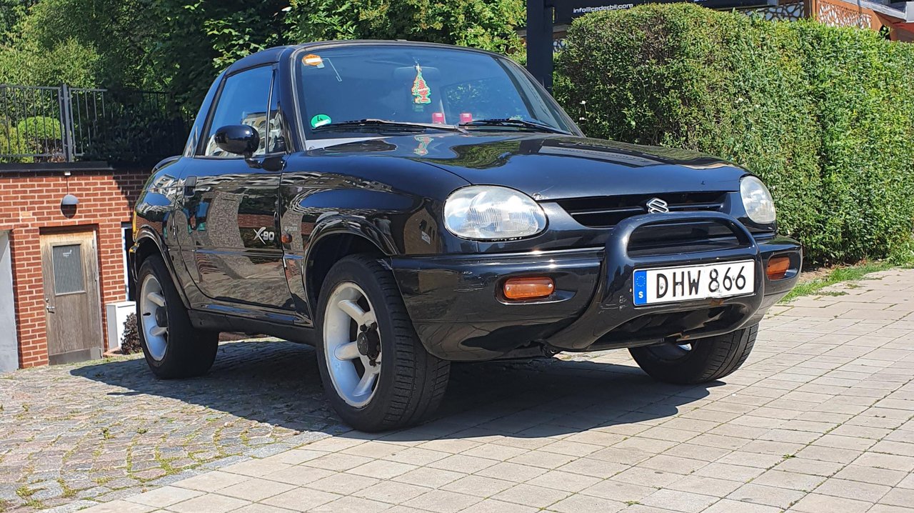 Suzuki x90 targa a-traktor 