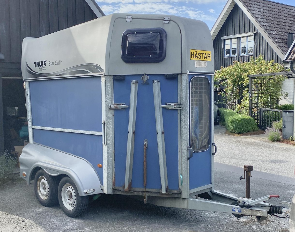 Hästtrailer uthyres
