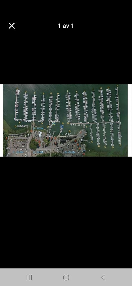 båtplats  på Karlslunds marina.