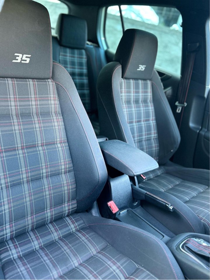 Volkswagen Golf 5-door GTI Edition 35 2.0 TSI DSG Sequential, 235hp, 2012