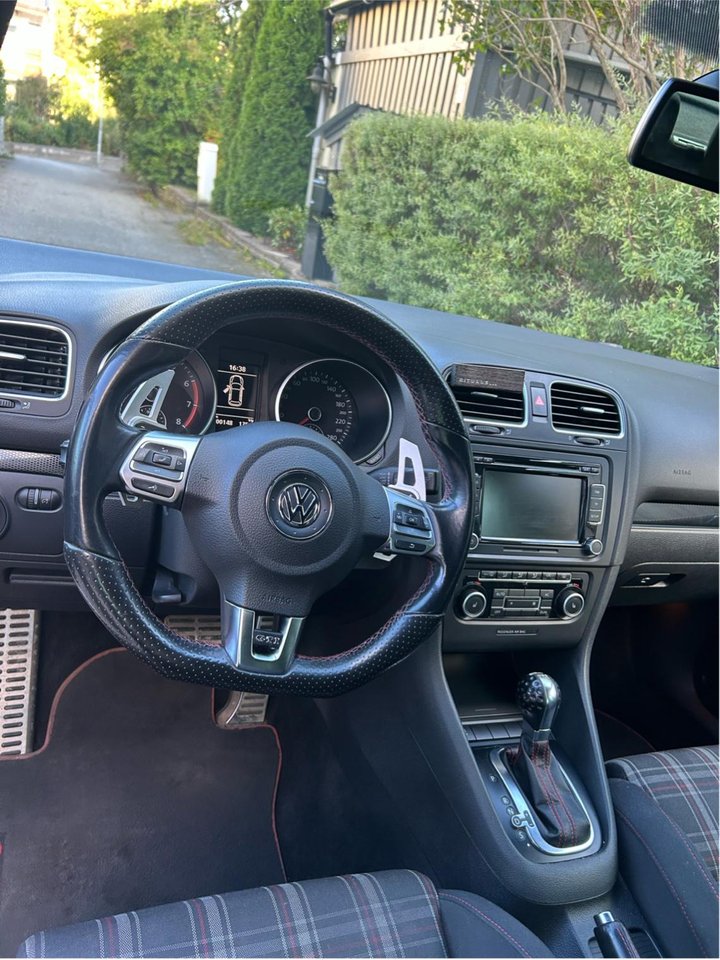 Volkswagen Golf 5-door GTI Edition 35 2.0 TSI DSG Sequential, 235hp, 2012