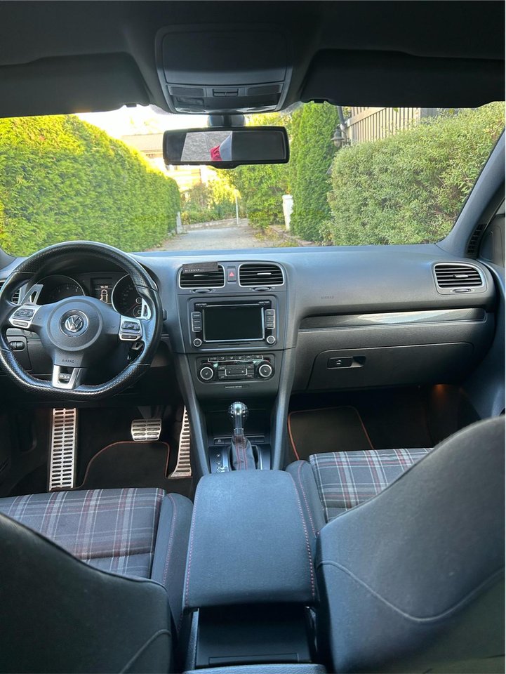 Volkswagen Golf 5-door GTI Edition 35 2.0 TSI DSG Sequential, 235hp, 2012