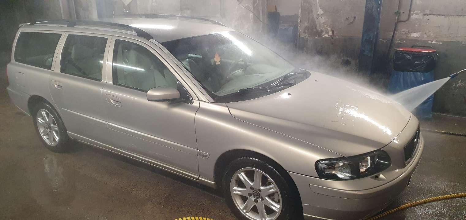 Volvo V70 2.5T Manuell, 210hk, 2004