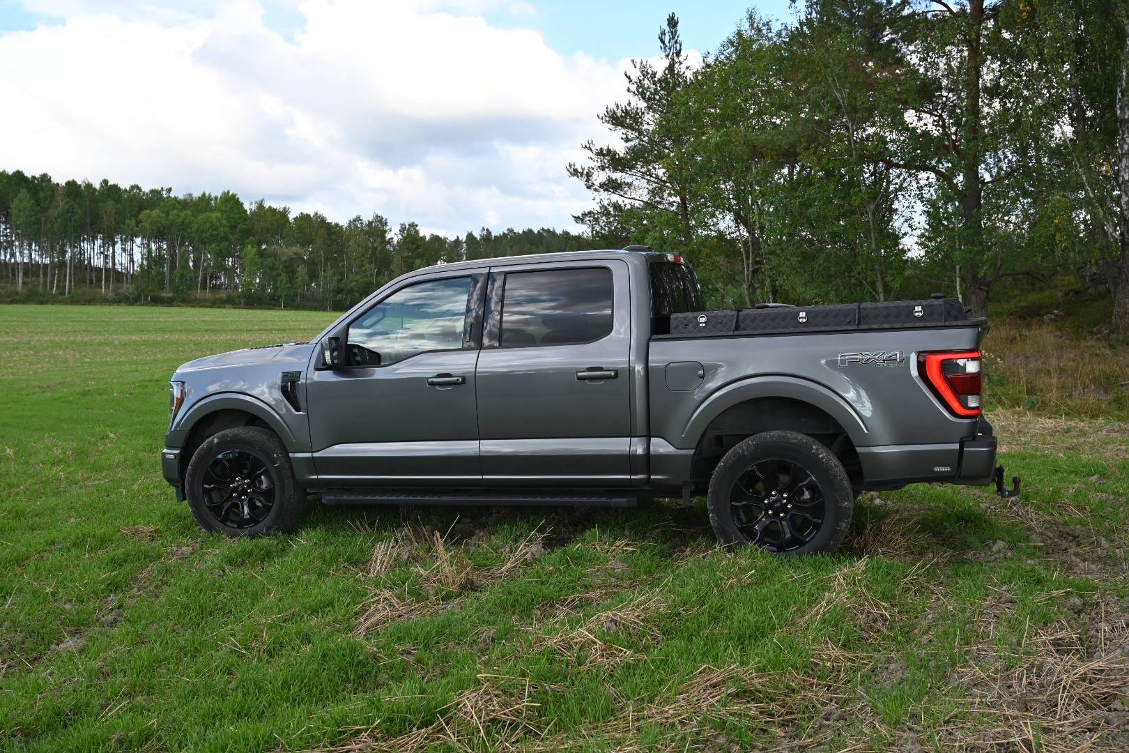 Ford F-150 SuperCrew 5.0 V8 Ti-VCT FFV 4x4 SelectShift, 406hk, 2023