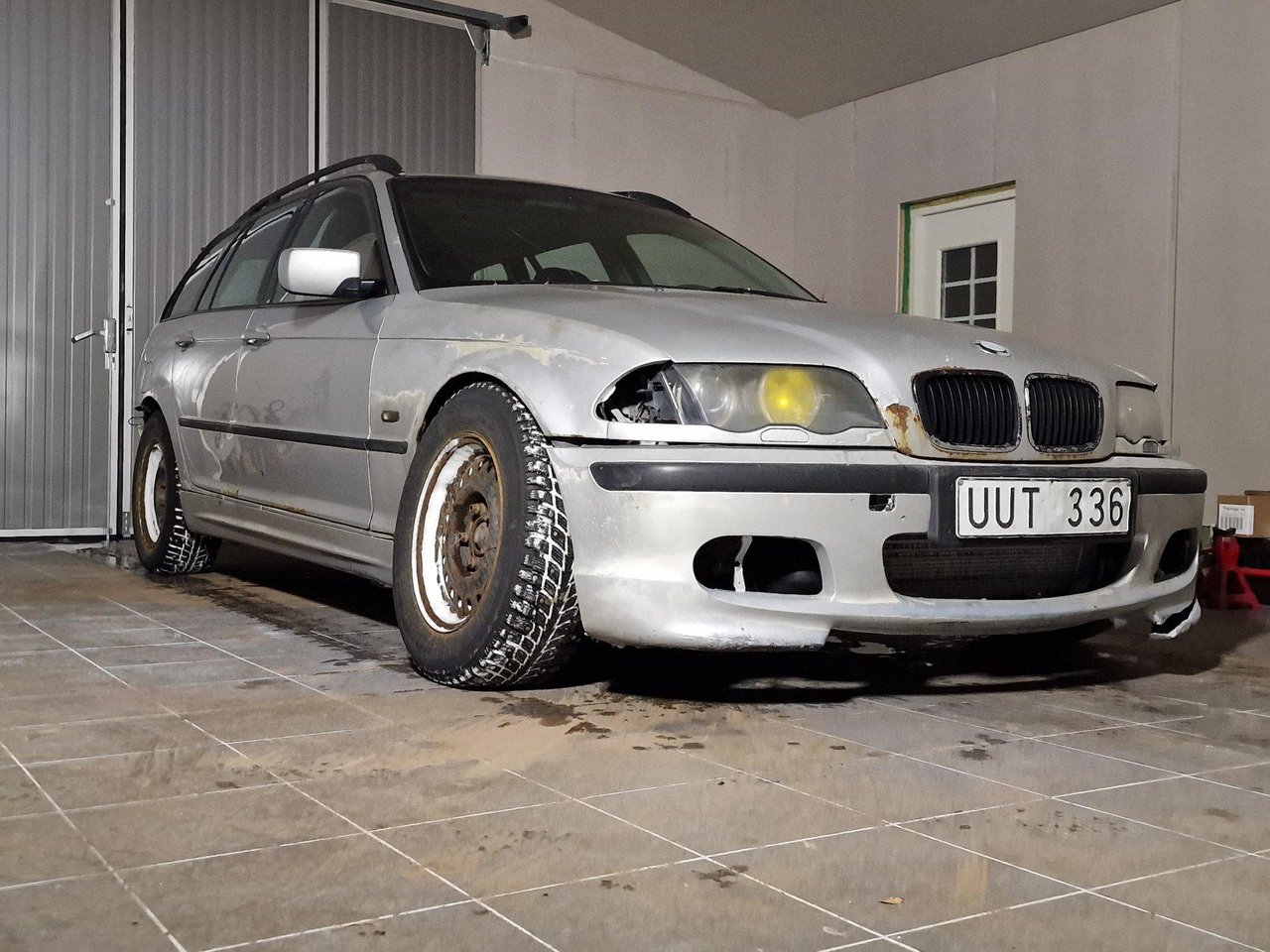BMW 330D isbil/driftbash
