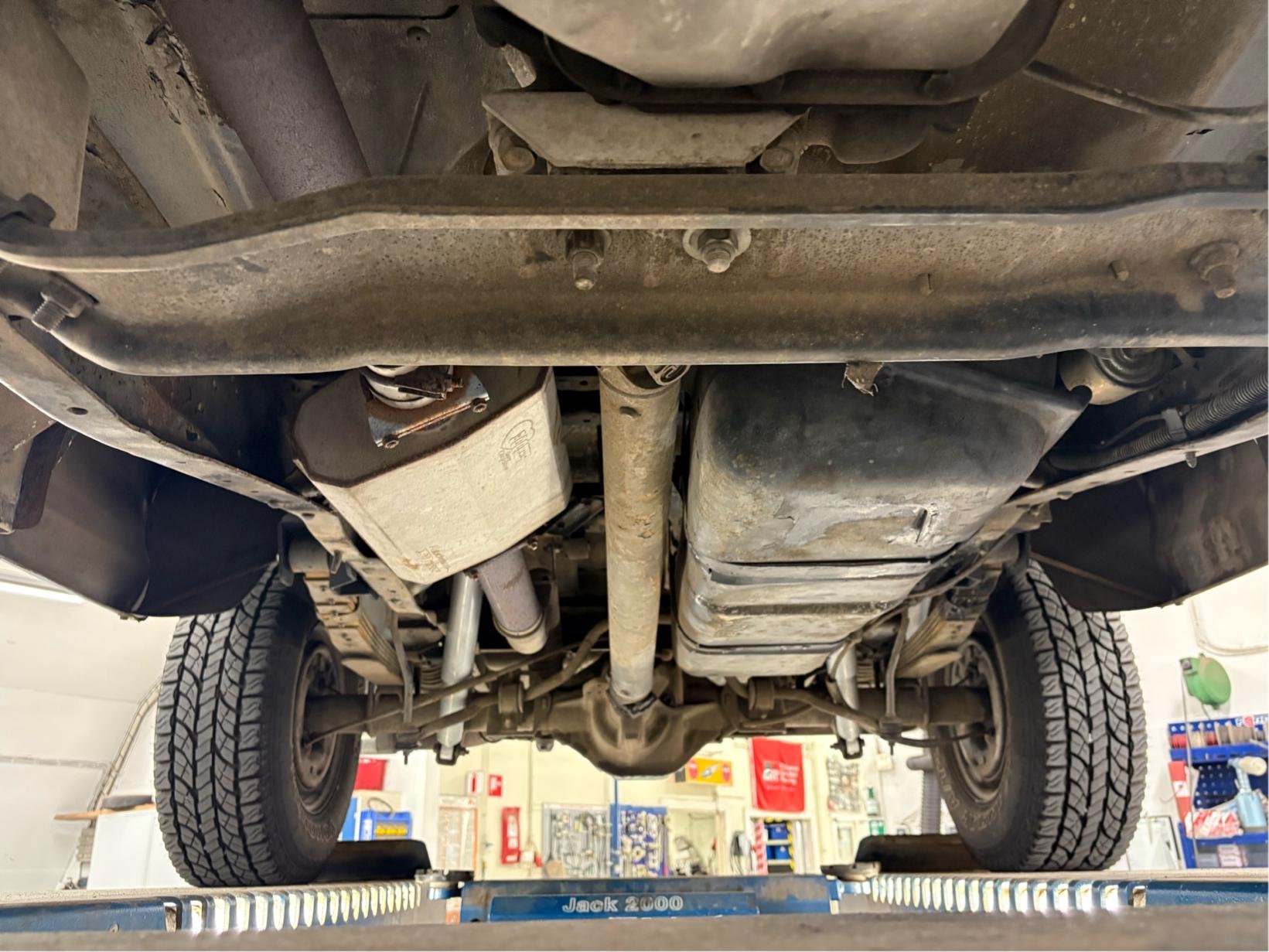 Ford F-150 Regular Cab 5.8 V8 EFI SelectShift, 213hp, 1990